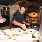 Legte selbst Hand an: Steffen Henssler bei der Charity Gala für "Lecker hoch drei"