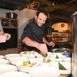 Legte selbst Hand an: Steffen Henssler bei der Charity Gala für "Lecker hoch drei"
