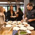 Legte selbst Hand an: Steffen Henssler bei der Charity Gala für "Lecker hoch drei"