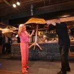 Nova Meierhenrich als Teil der Zauber-Show von "A-Magic"