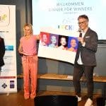 Besondere Bedankung für Tatjana Knoop-Scheck von der Scheck-Stiftung für ihr Engagement für "Lecker hoch drei"